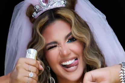 Dayanara en la foto promocional de este sencillo.