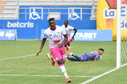 El Degollador Cifuente dejará Delfín para regresar a Barcelona, equipo del que es hincha.