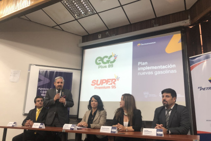 El gerente de Petroecuador, Ítalo Cedeño, presentó el plan de combustibles a los medios de comunicación este 7 de junio de 2022.