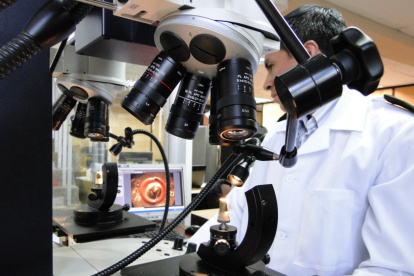 Peritos del Departamento de Criminalística realizaron el cotejo de los indicios encontrados en los 13 eventos violentos con el arma de fuego.