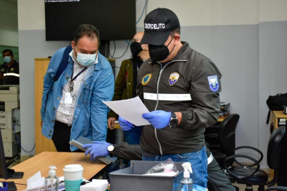 Las autoridades efectuaron 14 operativos. Desarticularon tres estructuras criminales. Capturaron a 14 personas dedicadas a estos delitos.