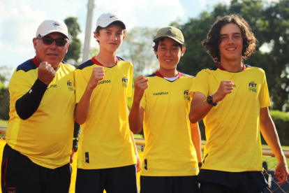 El equipo tricolor sub-14 celebra luego de conseguir la clasificación al Mundial.