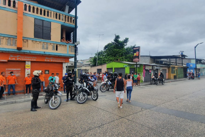 Varios locales del sur de la ciudad cerraron ante las amenazas de saqueo.