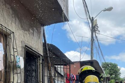 Los bomberos se encargaron de aplacar el fuego