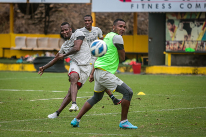 Cristian Penilla tampoco seguirá con los toreros en el segundo semestre del año.