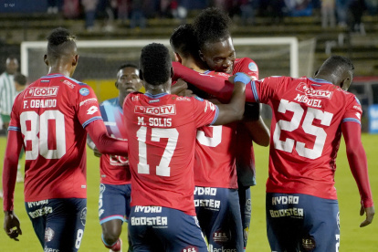 Los jugadores de El Nacional tienen mucha expectativa por la visita de Barcelona.