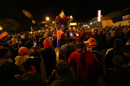 Ciudadanos protestan durante la séptima jornada de paro nacional en Quito