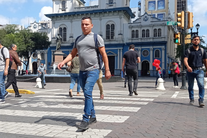 Ciudad. Los manifestantes se han dado cita en varios sectores ubicados en el centro de Guayaquil