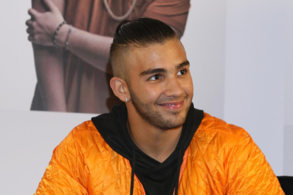 Fotografía cedida por Photoamc del cantante y compositor colombiano Manuel Turizo durante una rueda de prensa en Ciudad de México (México).