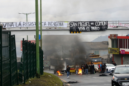 Referencia. Las movilizaciones han cerrado de manera indefinida varios accesos viales en la sierra centro.