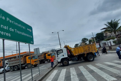 Los guardias de seguridad del sitio señalaron que los administradores municipales ordenaron que la prensa no ingresen a la infraestructura.