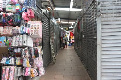 Realidad. Algunos módulos de la Bahía permanecen cerrados. Sus dueños lo hacen por temor al vandalismo.