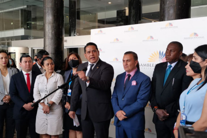 Los legisladores adelantaron su postura a través de posteos en redes sociales.