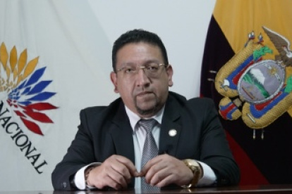 Además de esta convocatoria, existe otra para el pleno de la Asamblea Nacional para conocer y resolver el pedido de destitución solicitado por la bancada de UNES.