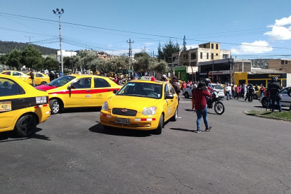 Taxistas se sumaron al paro en el norte de Quito.