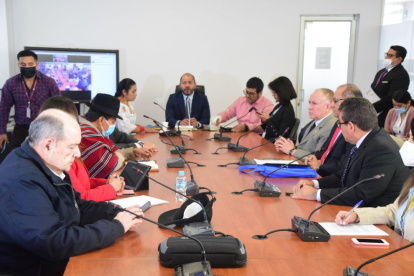 Pedido. Uno de los planteamientos propone que se oficialicen las sesiones virtuales durante los fines de semana.