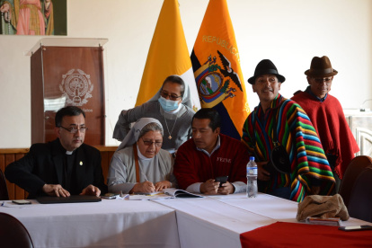 La mesa de conversación espera a los interlocutores del Gobierno y de la Conaie en el segundo día de conversaciones.