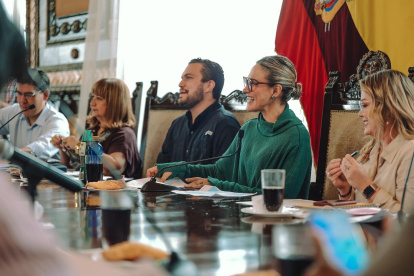 Cynthia Viteri en un reunión el 29 de junio.