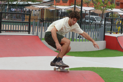 Las peticiones de los skaters de La Puntilla, publicadas por EXPRESO, se zanjaron con la obra. Aterrizan jóvenes hasta de Guayaquil y Daule. Relatan sus experiencias