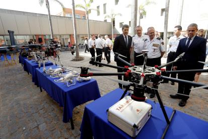 Varios de los drones incautados por la Policía española.