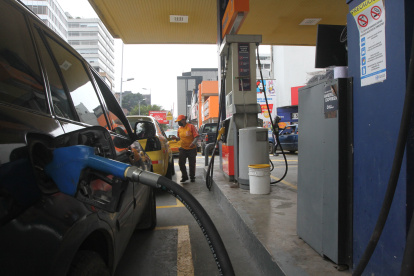 PRECIO DE LOS COMBUSTIBLES EN EL ECUADOR 08 DE MARZO   DEL 2022 . Angelo Chamba. (ag-extra ag-expreso ag-quito)