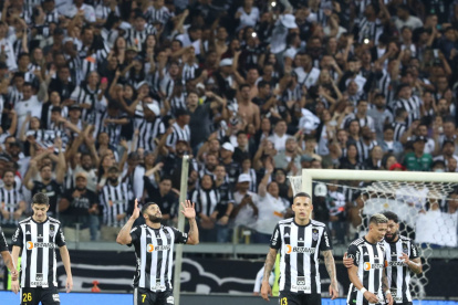 Hulk se redimió ante su público y no falló en la pena máxima que tuvo en su casa.