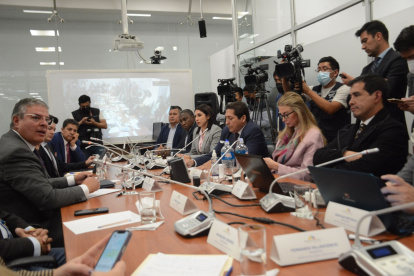 Fiscalización. Los legisladores conocieron los hallazgos de las auditorías en los hospitales del IESS y del MSP.