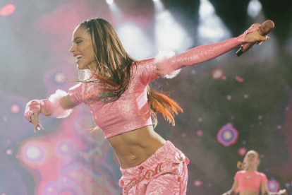 Tini tiene 24 años.