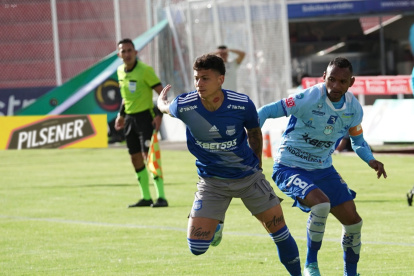 El primer gol del partido fue de Alejandro Cabeza. Llegó después de una gran jugada colectiva que terminó con un centro de Alexis Zapata.