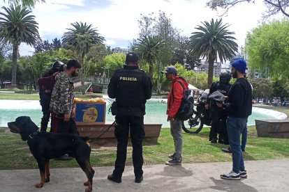 Patrullajes. Miembros de la Policía efectúan patrullajes constantes para verificar si es que existen novedades.