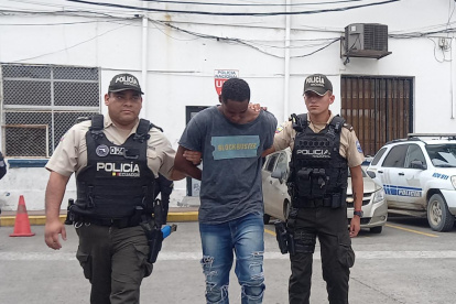 La policía logró detener a uno de los cuatro sospechosos del secuestro y asalto al taxista.