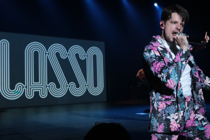 Lasso tiene 34 años.