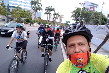 En bicicleta o patines, la ciudadanía está invitada a esta jornada.