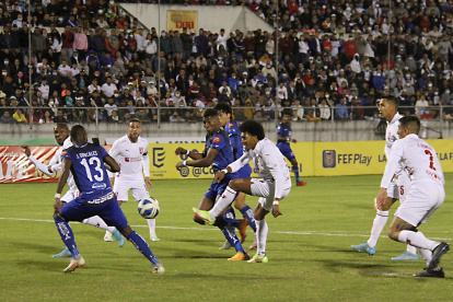 El equipo de Imbabura dio otro de los batacazos en esta Copa Ecuador y eliminó a Liga de Quito en Ibarra.