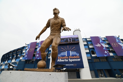 La fachada del estadio Alberto Spencer  presenta una imagen renovada.