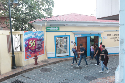 La casa. La sede de la Asociación Cultural Las Peñas es uno de los principales atractivos de la calle única que tiene el barrio donde se fundó Guayaquil. Desde ahí ha marcado su presencia con la proyección de las artes plásticas.