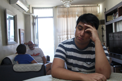 Esta imagen proyecta cómo se sienten los jóvenes al no ser apoyados del todo por sus padres.