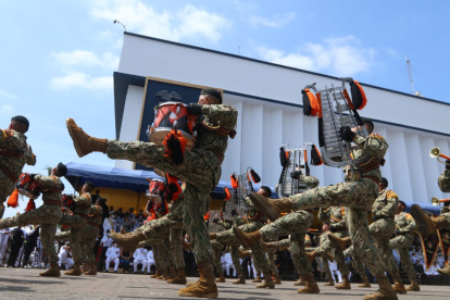 Desfile de La Armada del Ecuador.