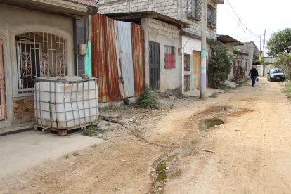 Estado. En la 5 de Junio tienen medidores pero sin conexión a las casas. El agua solo llega por tanqueros.