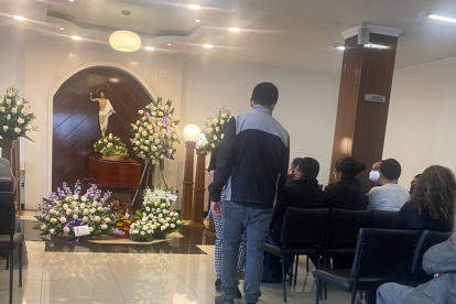 El velorio de Alexandra Duque se realiza en el norte de Quito