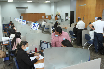 ATENCION AL SERVICIO AL CLIENTE EN EL SERVICIO DE RENTAS INTERNAS 26 DE MAYO DEL 2022 GUAYAQUIL-ECUADOR