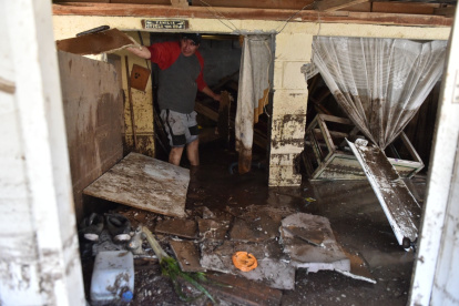 Afectaciones. En Santa Rosa de Pomasqui también hubo tres casas afectadas. Vecinos están molestos por la falta de respuesta de las autoridades.