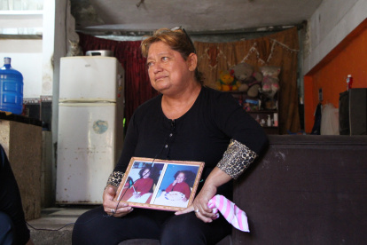 Gardenia Gómez, madre de Saraí Llanos, espera poder viajar a Estados Unidos para ver personalmente el cadáver y reconocer si es o no su hija.