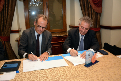 Alonso García Mora, del IFC, y Santiago Salem, de Santa Priscila.