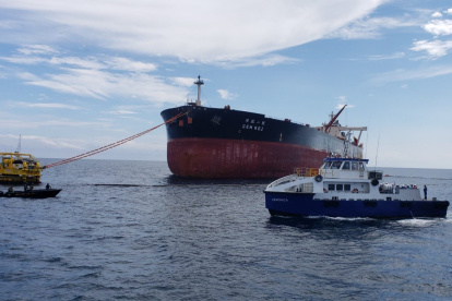 La empresa pública renta sus embarcaciones para ofrecer sus servicios.