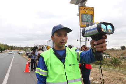En el kilómetro 108 de vía a la Costa se realizó la inspección