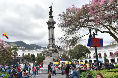 Obra. En la Plaza de la Independencia está el Monumento a los Héroes del 10 de agosto de 1809.