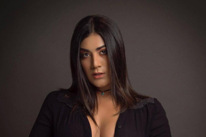 Kerly, además de cantante, también se destaca como influencer, empresaria y comunicadora.