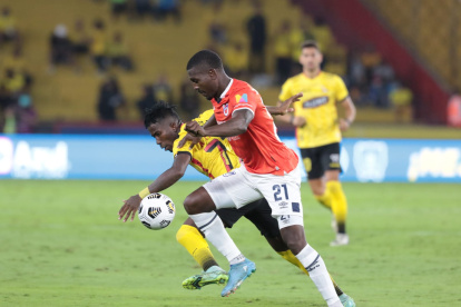 Barcelona no estuvo cómodo contra Universidad Católica y no encontró soluciones con sus alternantes.