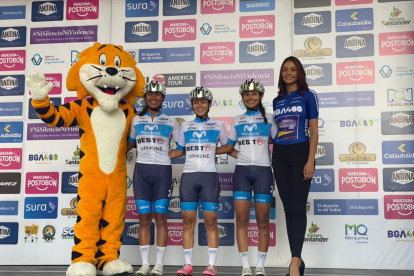 Vivar (c) con las otras dos tricolores que destacaron en la prueba.